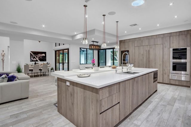 5789 Hamilton Way, Boca Raton, FL 33496