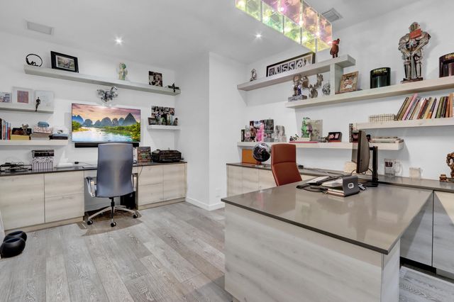 5789 Hamilton Way, Boca Raton, FL 33496