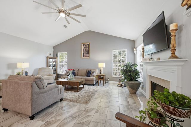 1013 Wyntergrace Farm Rd, Old Hickory, TN 37138