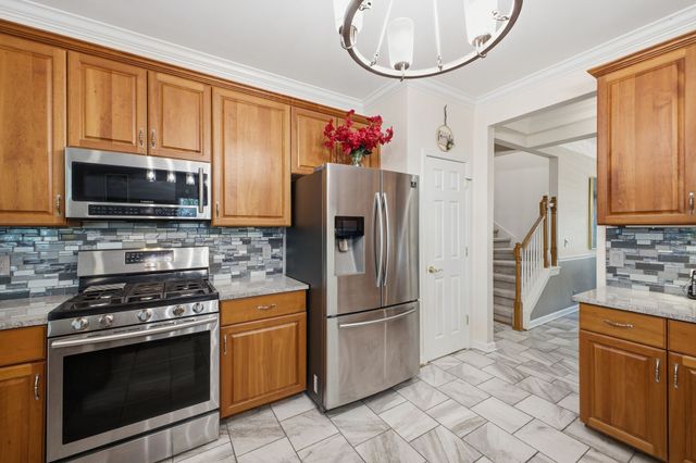1013 Wyntergrace Farm Rd, Old Hickory, TN 37138