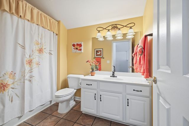 1013 Wyntergrace Farm Rd, Old Hickory, TN 37138