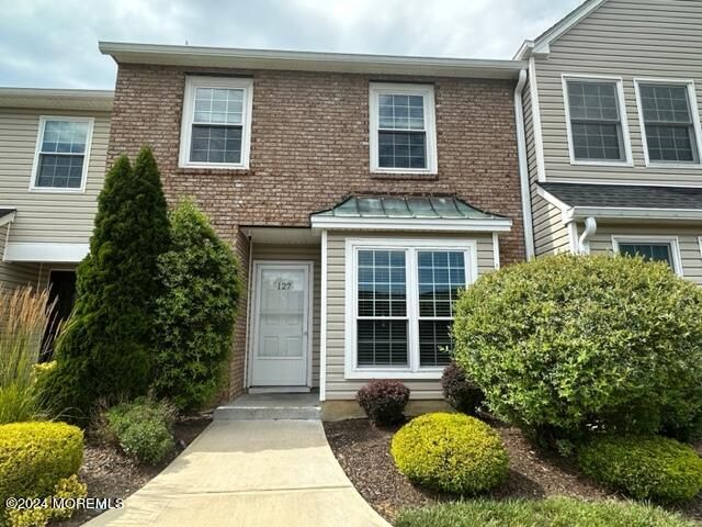 127 Bedford Place, Morganville, NJ 07751