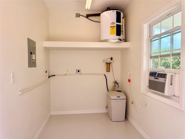 4817 SE 94TH AVENUE, Webster, FL 33597