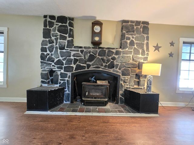 2092 N 250 E, Rushville, IN 46173