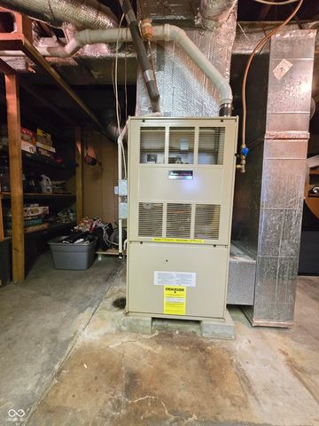 2092 N 250 E, Rushville, IN 46173