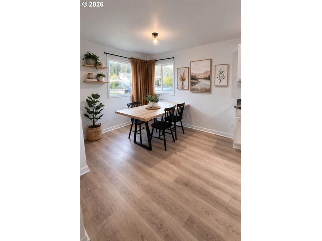 2136 GREENWOOD Ave, Reedsport, OR 97467