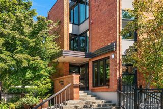 2360 43rd Avenue E #211, Seattle, WA 98112