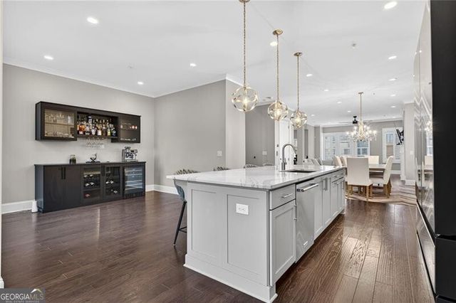 2180 Peach Lane SE, Smyrna, GA 30080