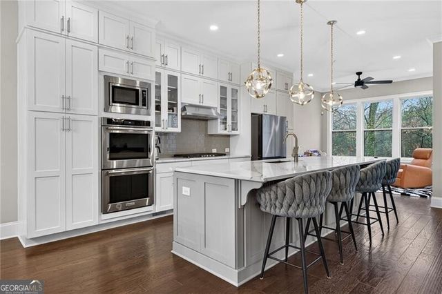 2180 Peach Lane SE, Smyrna, GA 30080