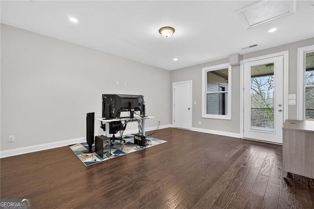 2180 Peach Lane SE, Smyrna, GA 30080