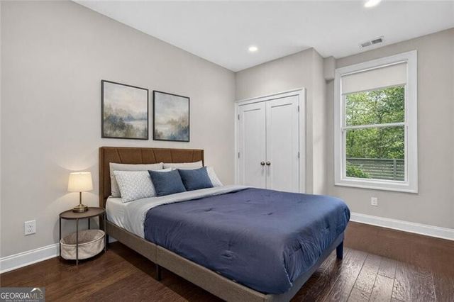 2180 Peach Lane SE, Smyrna, GA 30080