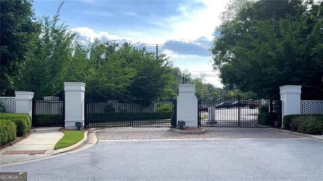 2180 Peach Lane SE, Smyrna, GA 30080