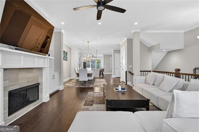 2180 Peach Lane SE, Smyrna, GA 30080