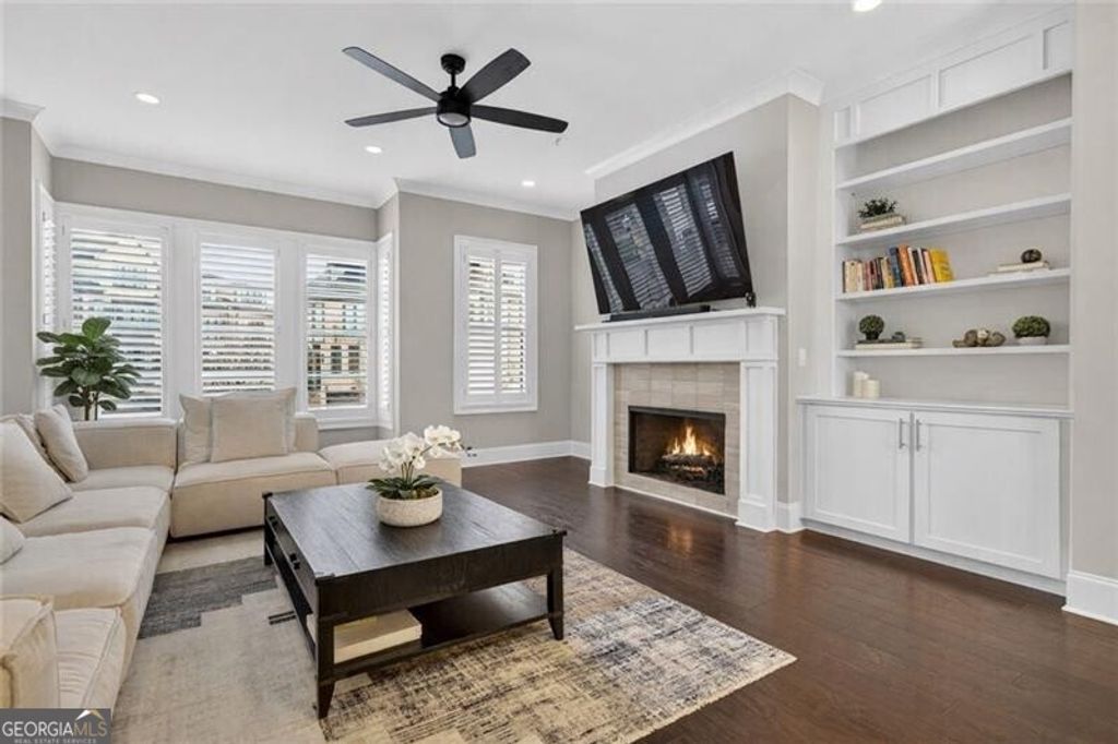 2180 Peach Lane SE, Smyrna, GA 30080