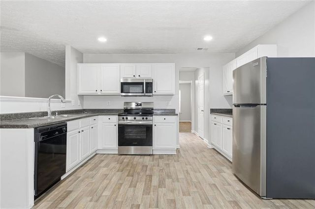 4898 Wexford Trail, Atlanta, GA 30349