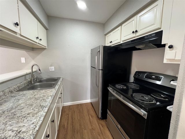 10601 South Drive 73, Houston, TX 77099