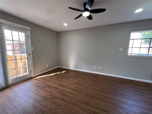 10601 South Drive 73, Houston, TX 77099