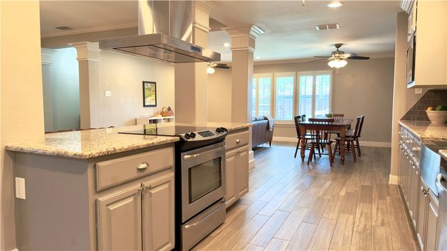 638 Moray Pl, Corpus Christi, TX 78411
