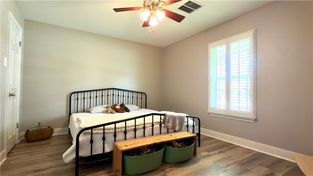 638 Moray Pl, Corpus Christi, TX 78411