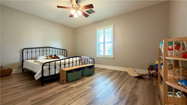 638 Moray Pl, Corpus Christi, TX 78411