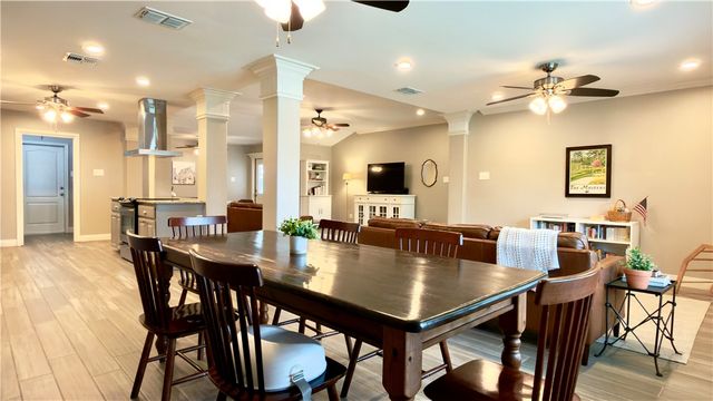 638 Moray Pl, Corpus Christi, TX 78411