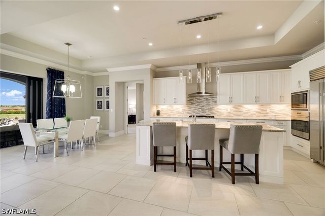 11022 Via Tuscany LN 101, Miromar Lakes, FL 33913