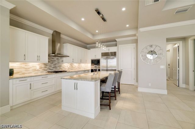 11022 Via Tuscany LN 101, Miromar Lakes, FL 33913