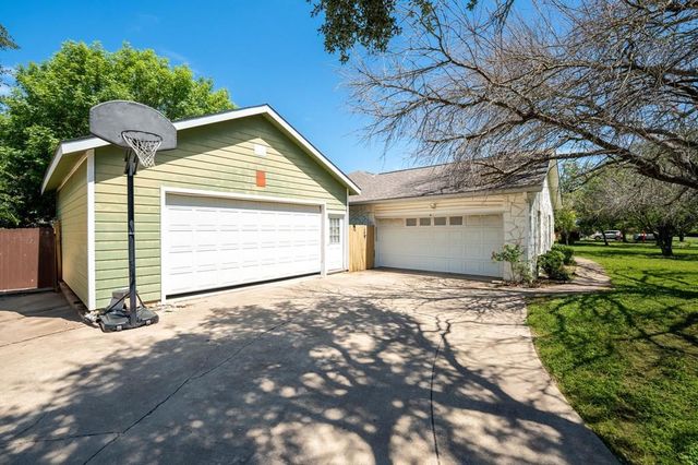 132 Tall Timber, Kerrville, TX 78028