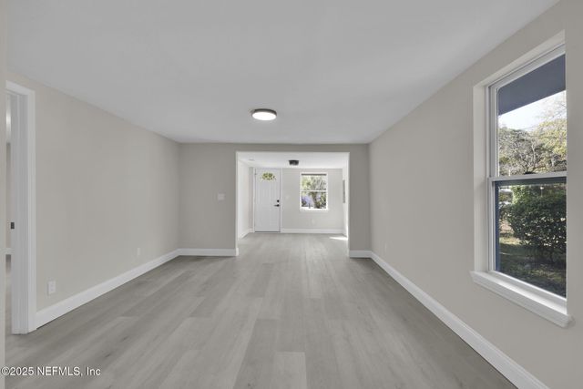 5807 CASTELLANO Avenue, Jacksonville, FL 32208