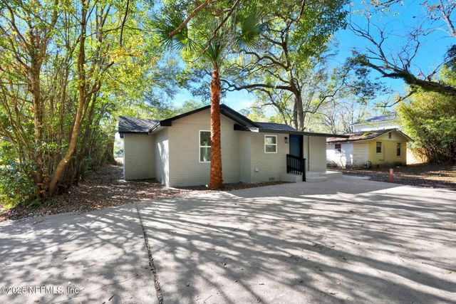 5807 CASTELLANO Avenue, Jacksonville, FL 32208