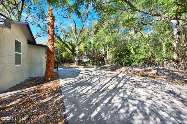 5807 CASTELLANO Avenue, Jacksonville, FL 32208