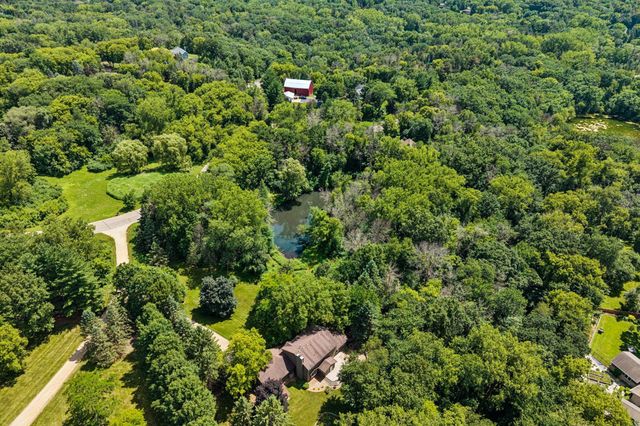 6306 Crackleberry Trail, Woodbury, MN 55129