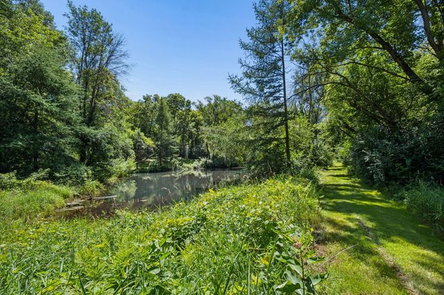 6306 Crackleberry Trail, Woodbury, MN 55129