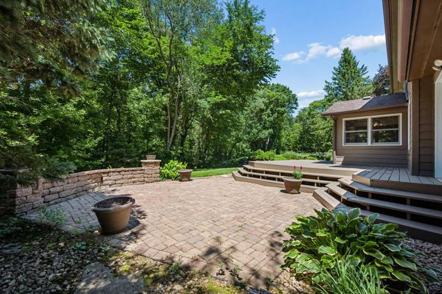 6306 Crackleberry Trail, Woodbury, MN 55129