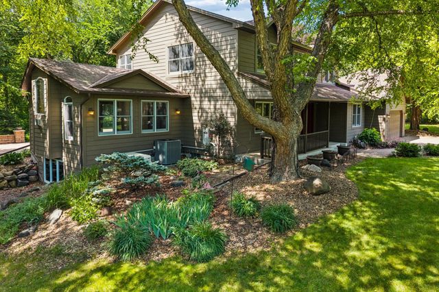6306 Crackleberry Trail, Woodbury, MN 55129
