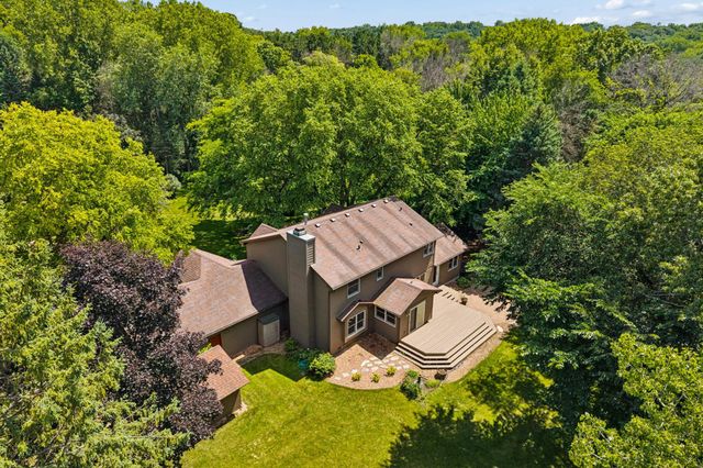 6306 Crackleberry Trail, Woodbury, MN 55129