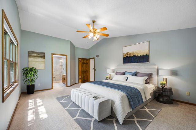 6306 Crackleberry Trail, Woodbury, MN 55129
