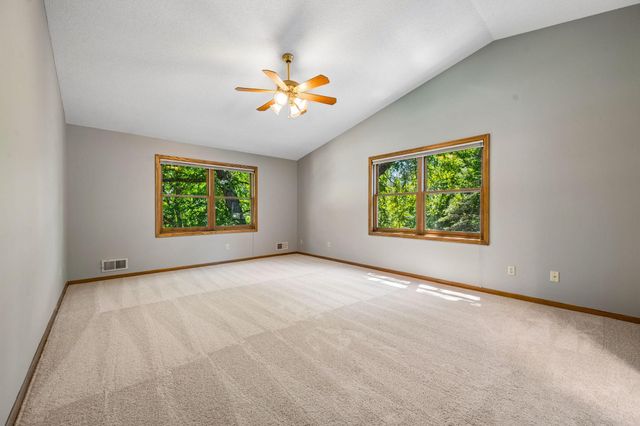 6306 Crackleberry Trail, Woodbury, MN 55129