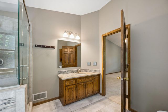 6306 Crackleberry Trail, Woodbury, MN 55129