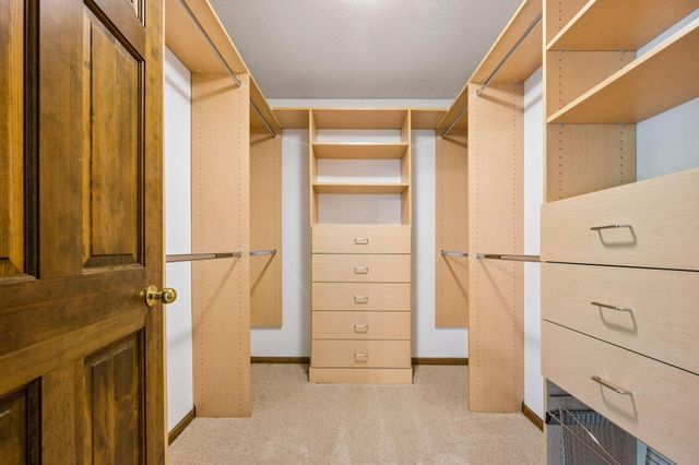 6306 Crackleberry Trail, Woodbury, MN 55129