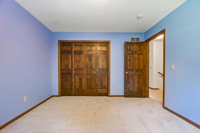 6306 Crackleberry Trail, Woodbury, MN 55129