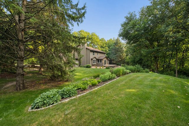 6306 Crackleberry Trail, Woodbury, MN 55129