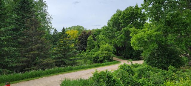 6306 Crackleberry Trail, Woodbury, MN 55129