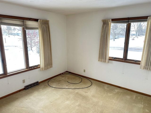 4003 Mackinac Drive, Janesville, WI 53546