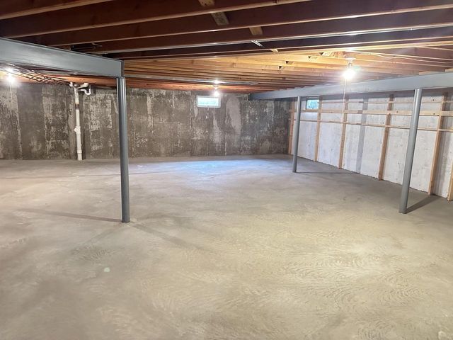 4003 Mackinac Drive, Janesville, WI 53546