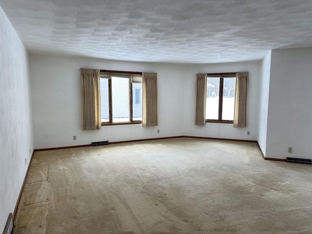 4003 Mackinac Drive, Janesville, WI 53546