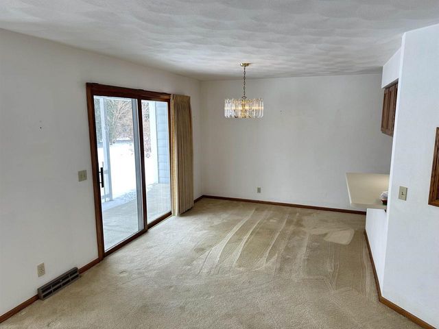 4003 Mackinac Drive, Janesville, WI 53546