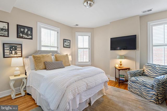 2018 GILPIN AVE, Wilmington, DE 19806
