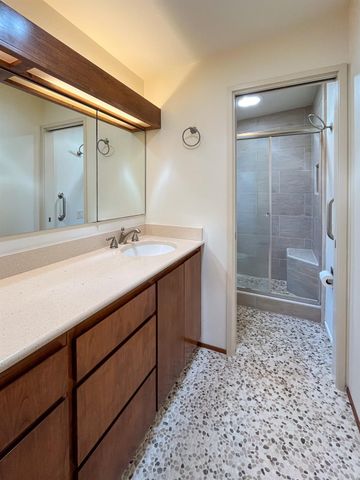 5236 Overbrook Way, Sacramento, CA 95841