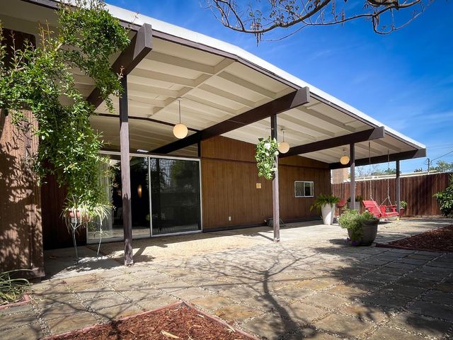 5236 Overbrook Way, Sacramento, CA 95841